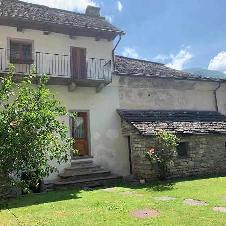 Appartamento Di Vacanza Casa Leoni Verscio Eksteriør billede
